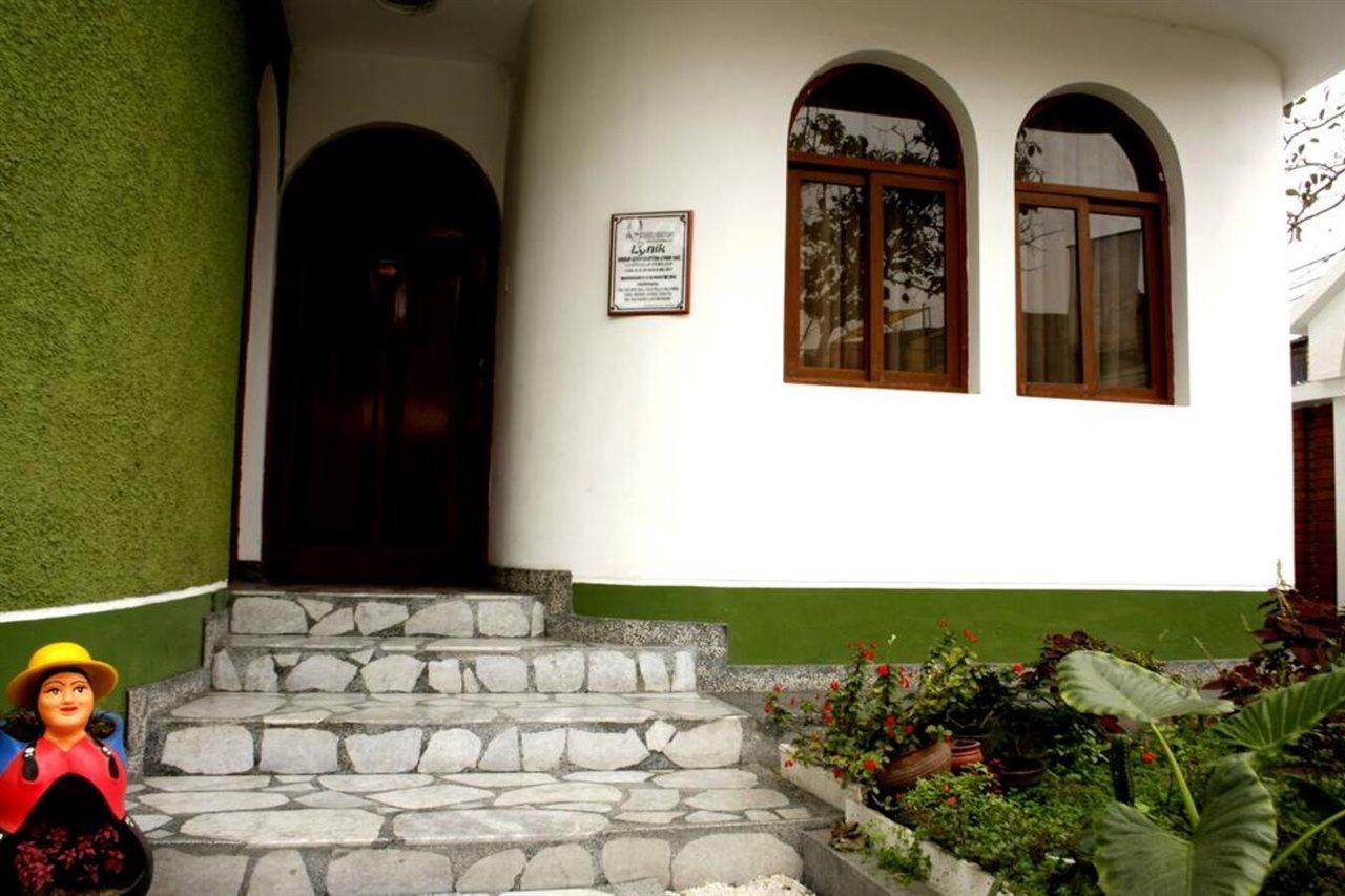 Lynik La Casa De Blanca 2*