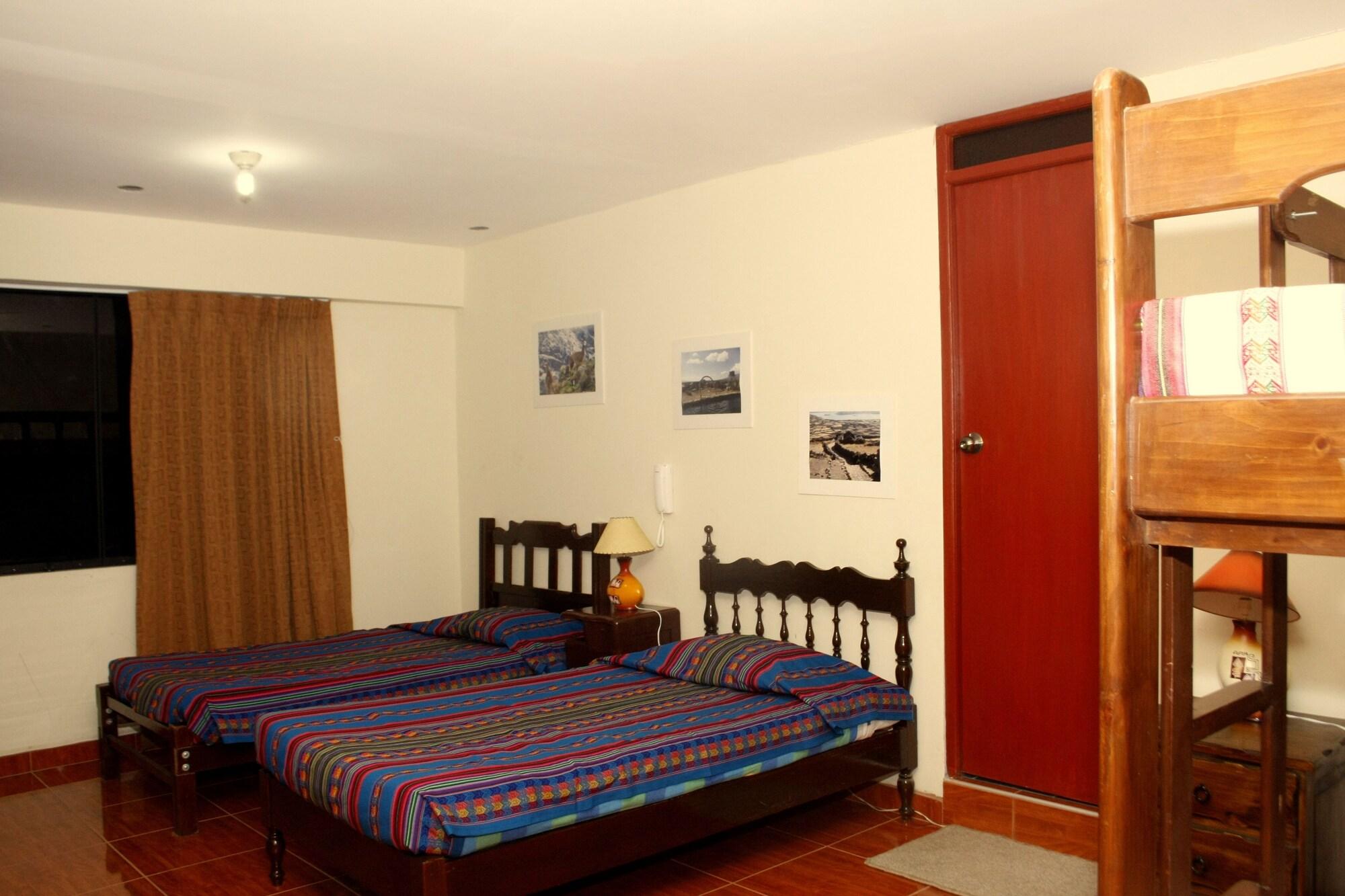 Lynik La Casa De Blanca