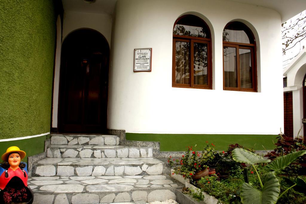 Lynik La Casa De Blanca 2* Lima